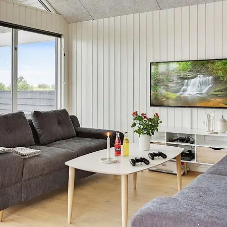 Eskilstrup Sleeps 30 Pool Wifi * Eskilstrup (Funen)