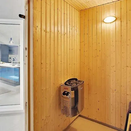 Eskilstrup Sleeps 30 Pool Wifi * Eskilstrup (Funen)