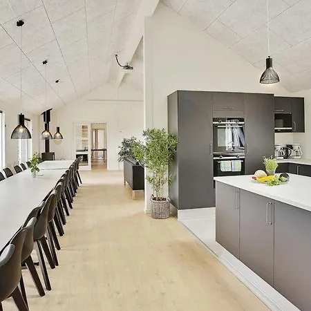 Holiday home Eskilstrup Sleeps 30 Pool Wifi *