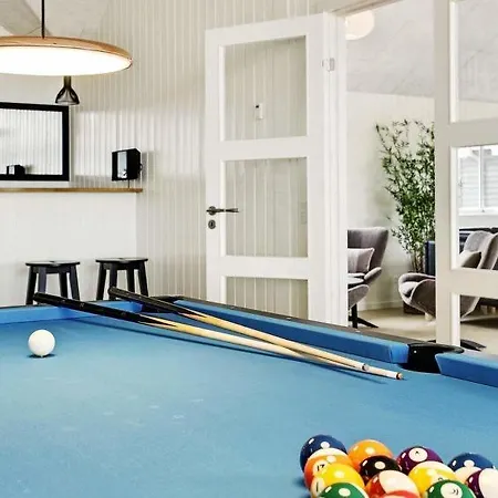 Eskilstrup Sleeps 30 Pool Wifi