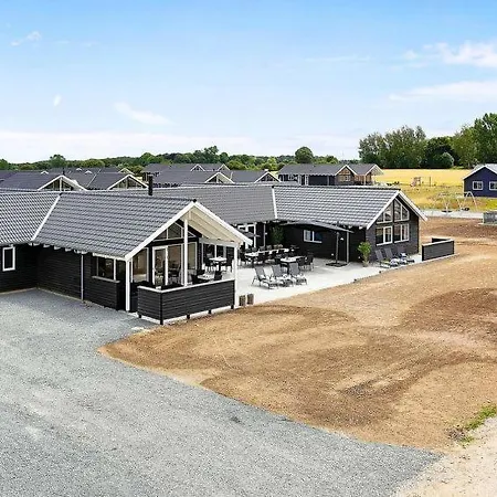 Eskilstrup Sleeps 30 Pool Wifi Eskilstrup (Funen)